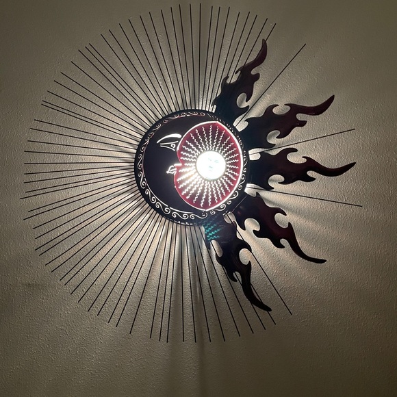 Metal Lighted Wall Decoration - Picture 2 of 7